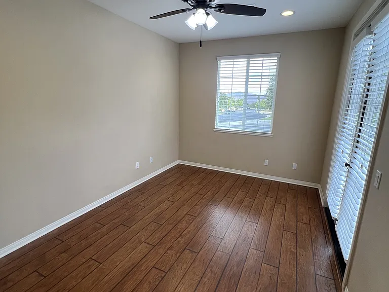 1612 Camino Largo St — Photo 11