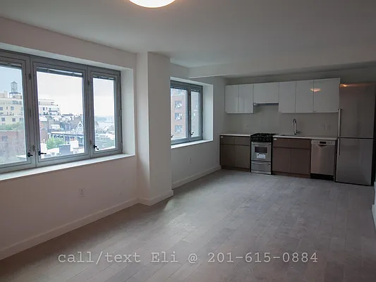 Rented by Arwell Realty | media 6