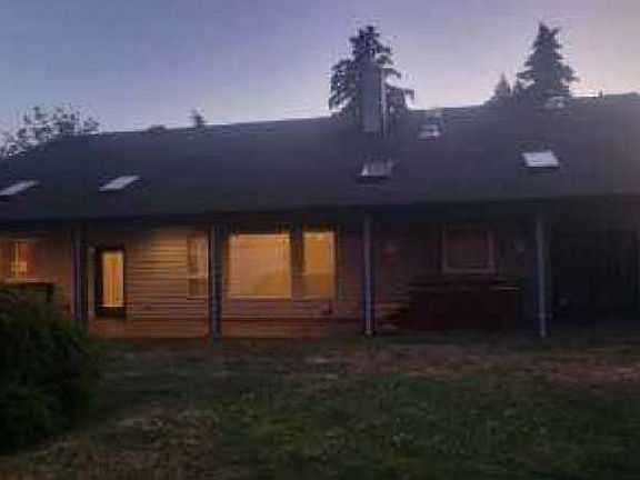 4th image of 14304 SE Rupert Dr