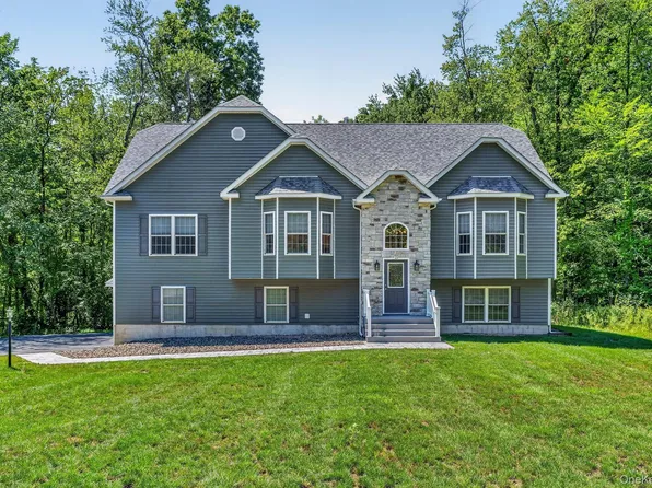 15 Alpine Lane, Washingtonville, NY 10992