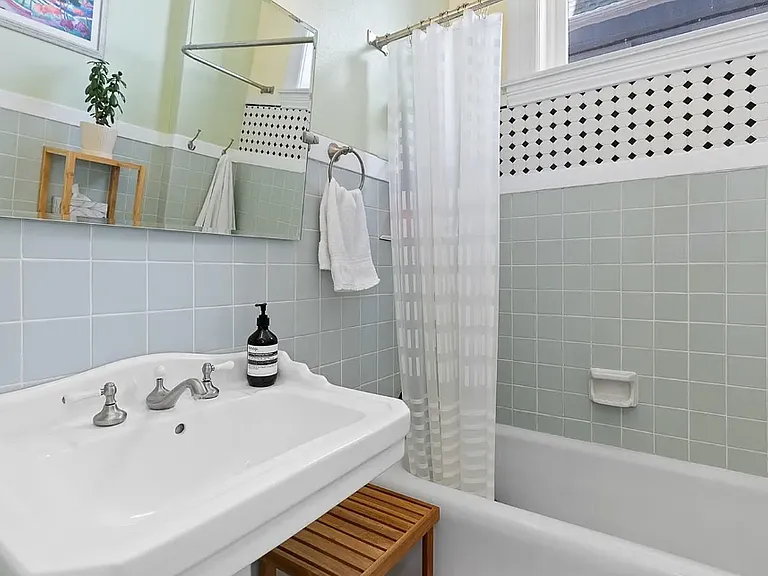 Full bathroom