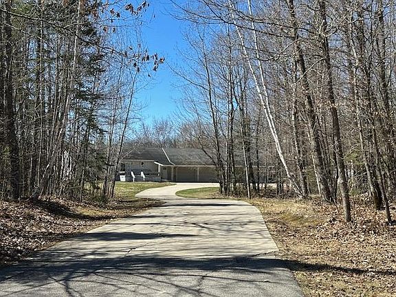 2nd image of 19671 Moose Point Rd