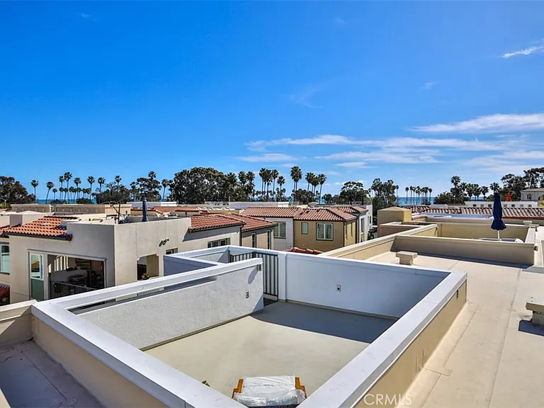 3318 Doheny Way — Photo 26