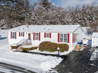 30 Krystal Dr, Hudson, NH 03051