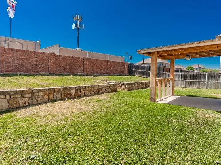 506 Port Royale Way — Photo 18