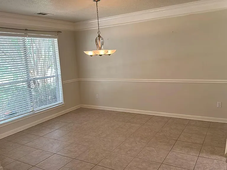 3910 Bridgebay Ln — Photo 9
