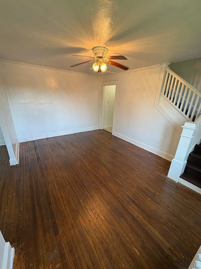 3 Bedroom 1 Bath in Williamsport — Photo 3