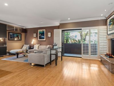 133 S Rexford Dr APT 101, Beverly Hills, CA, 90212
