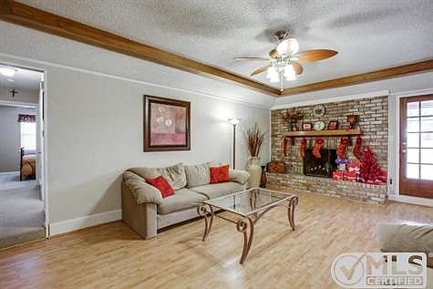 5th image of 305 Cannon Dr