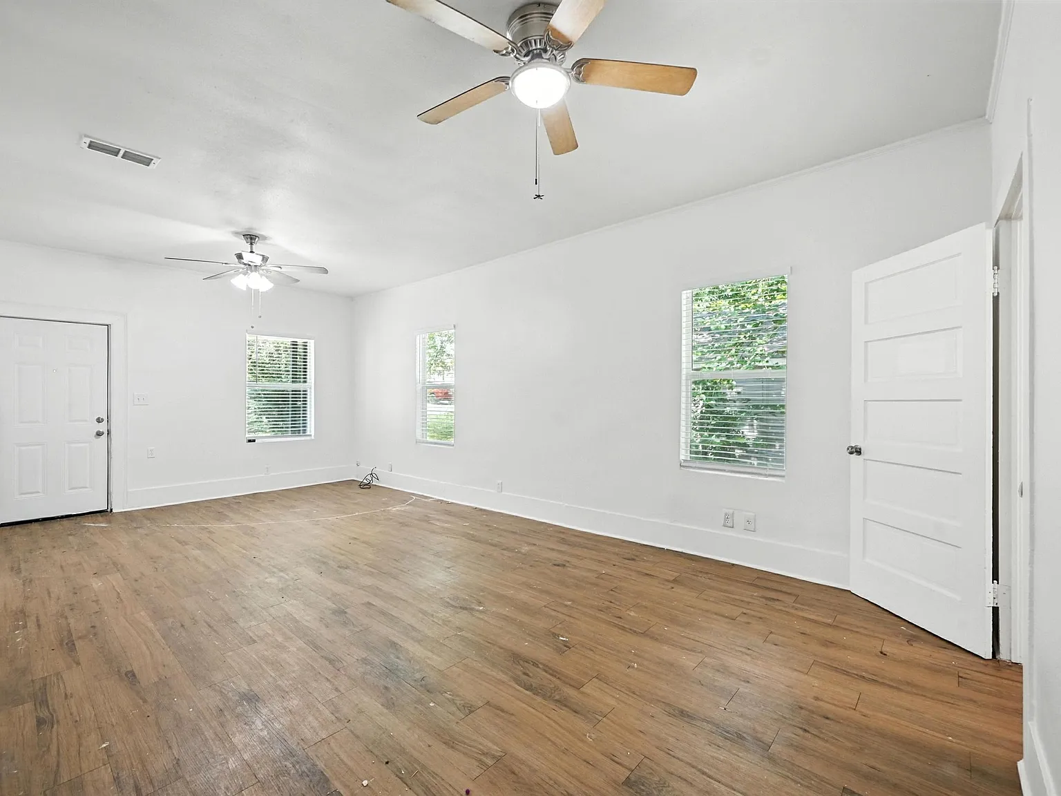 903 West Baker Street; Denison 75020 (LMS) - 1 — Photo 2
