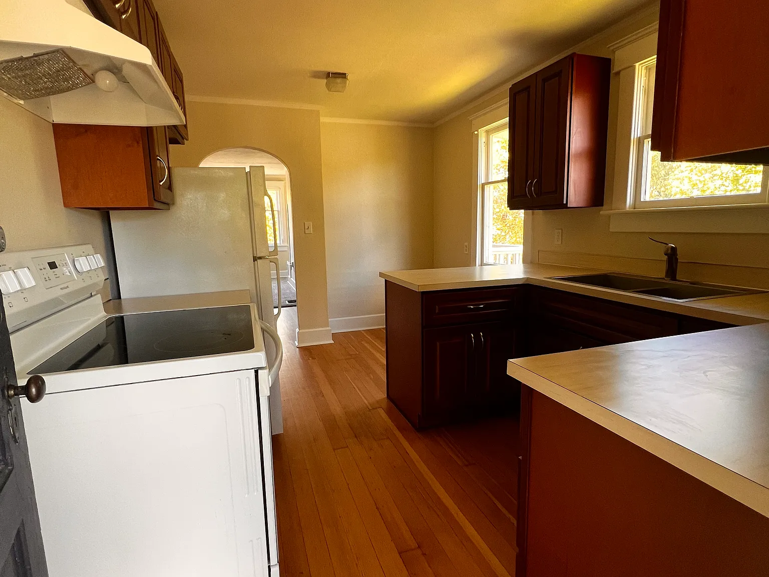 1 bed, 938 sqft, $1,850 — Photo 4