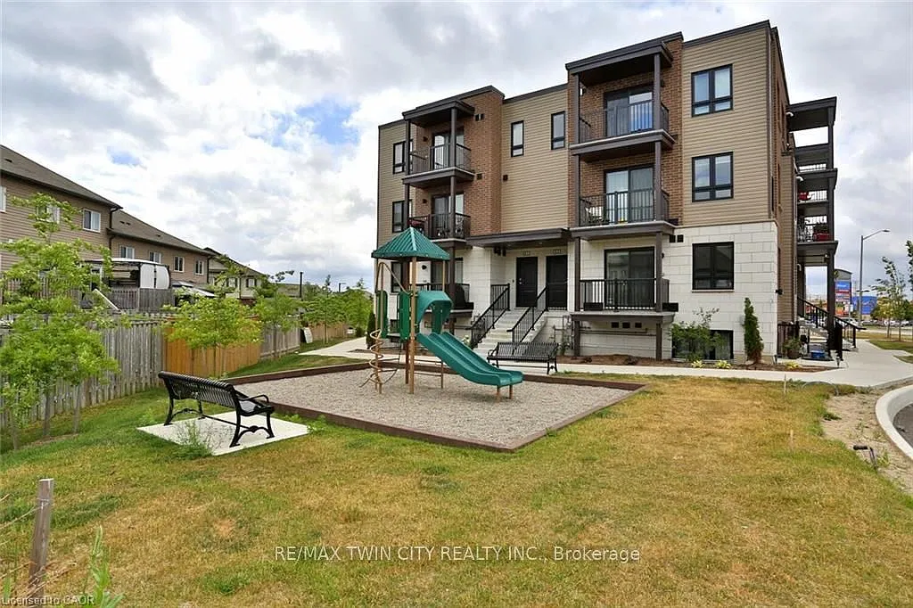 2 bed, $2,200 — Photo 1