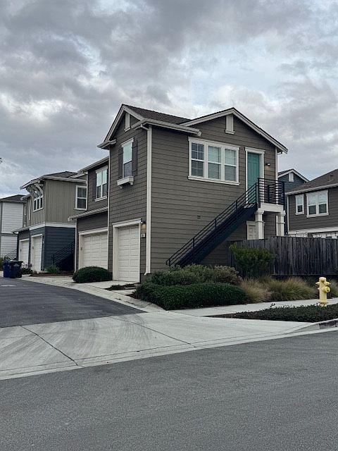 1st image of 3002 Lighthouse Ln #1