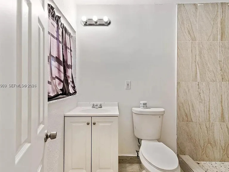 17200 NW 51st Pl #B — Photo 7