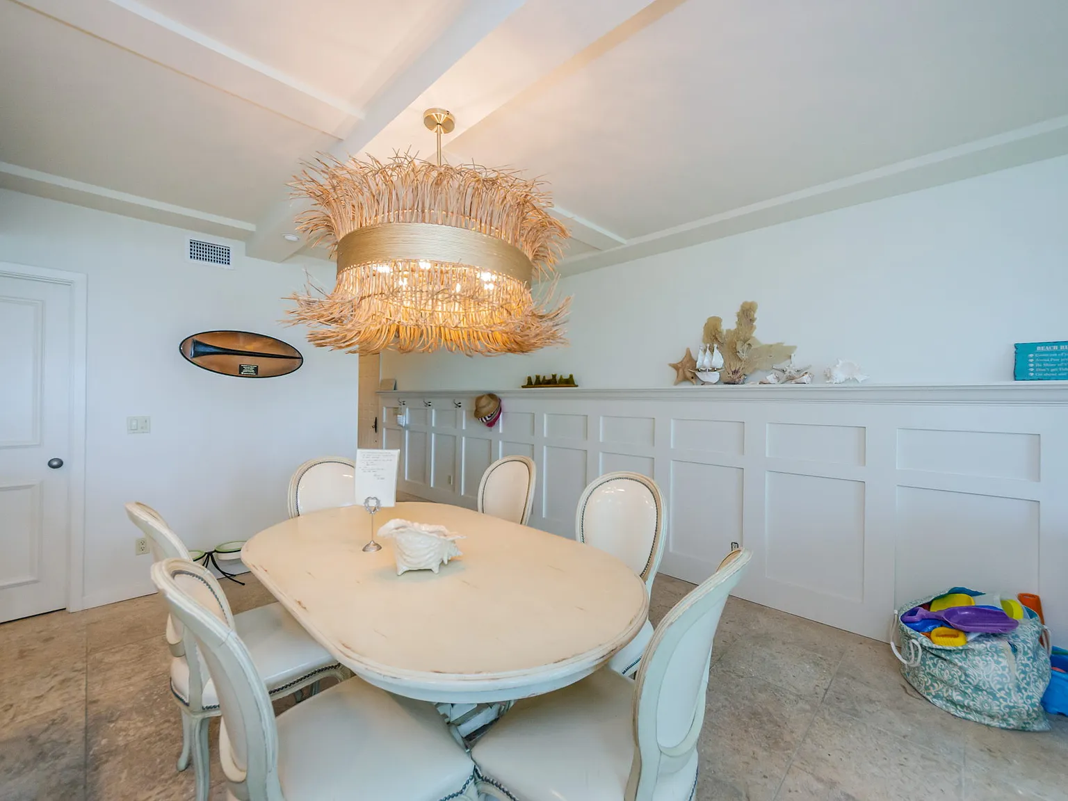 2 bed, 1345 sqft, $7,900 — Photo 2