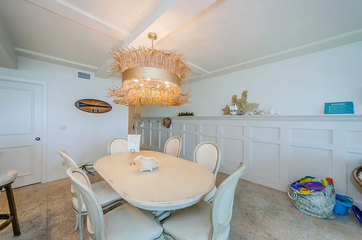 Building Photo - 16800 Gulf Blvd #9
