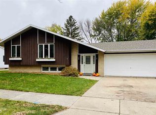 802 Viola Ave, Oshkosh, WI 54901