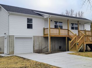 410 S 2nd St, Pacific, MO 63069