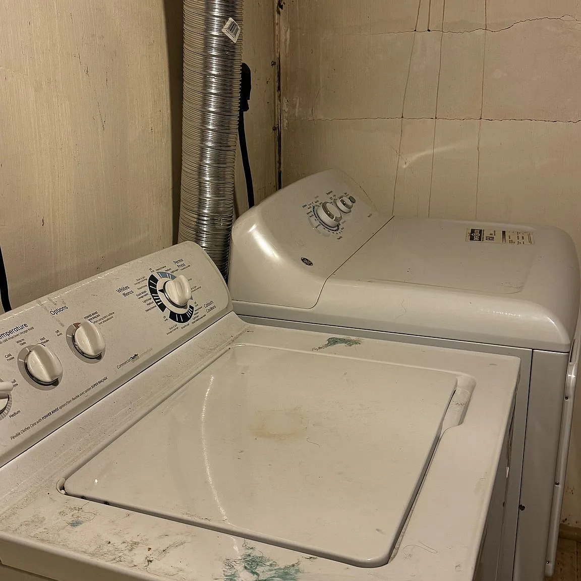 2 bed, $1,400 — Photo 1