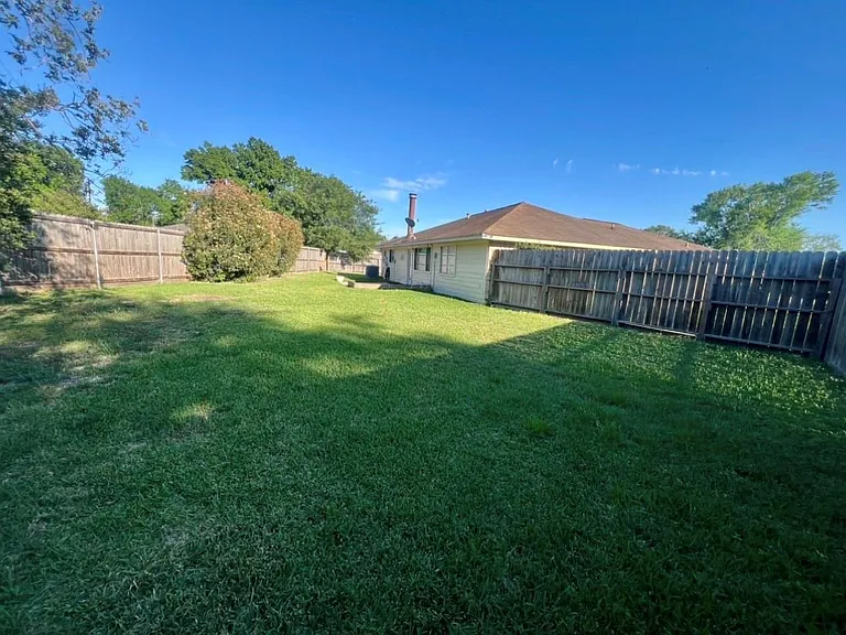 17010 Sunview Ct — Photo 11
