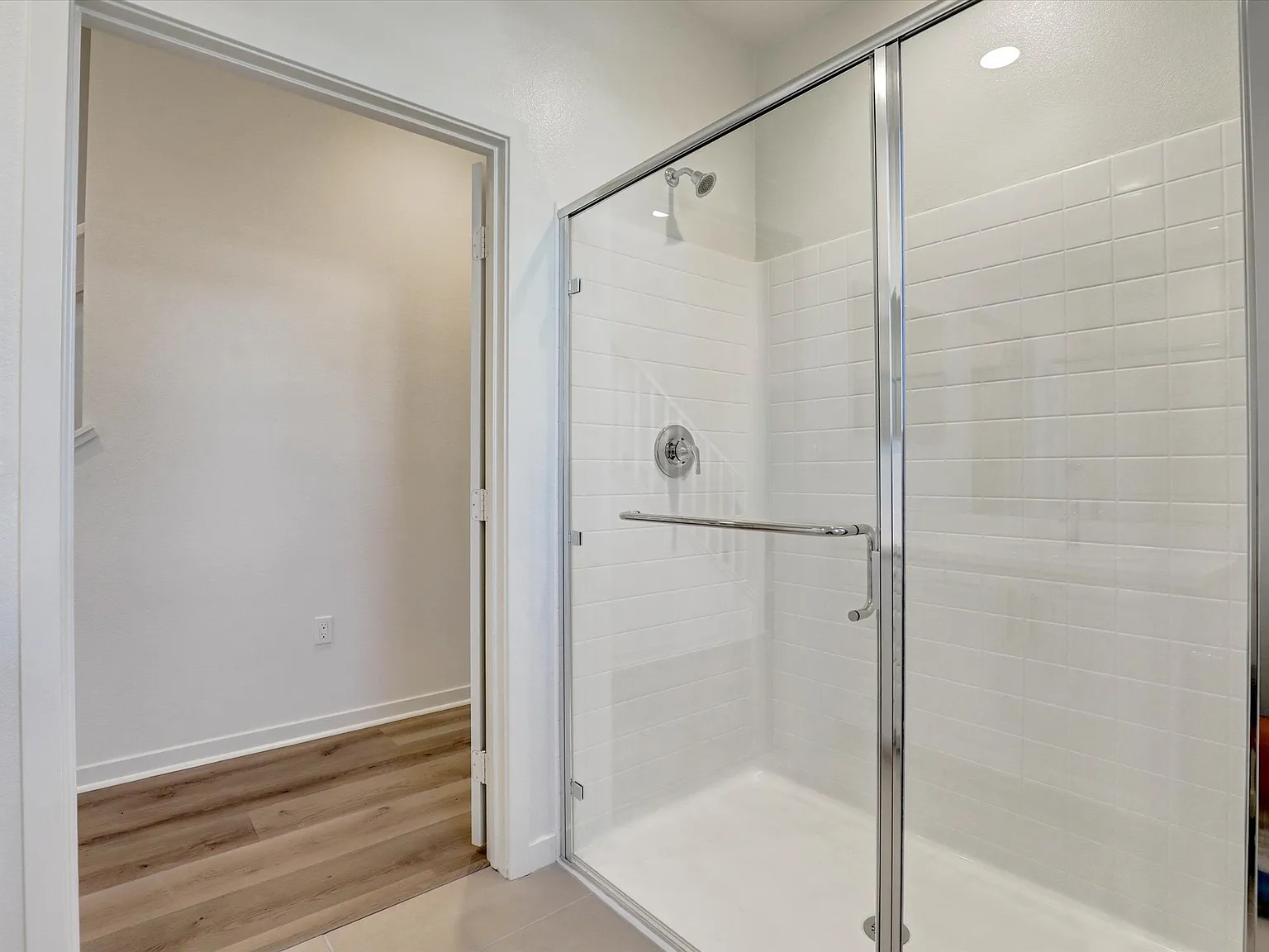 4 bed, 1643 sqft, $4,650 — Photo 1