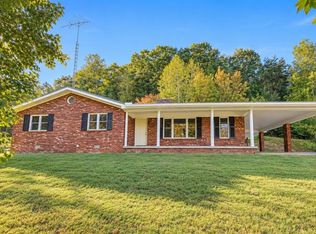 915 Brier Creek Rd, Mammoth Cave, KY 42259