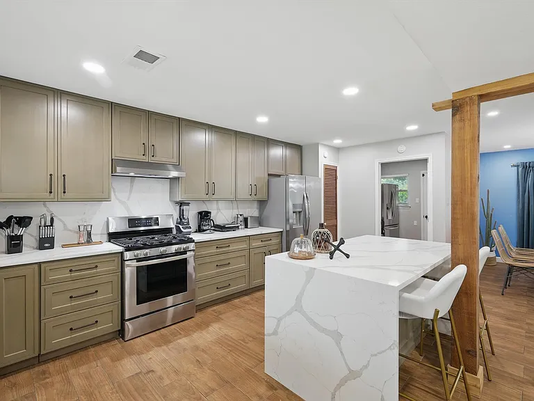6333 Tosca Dr — Photo 17