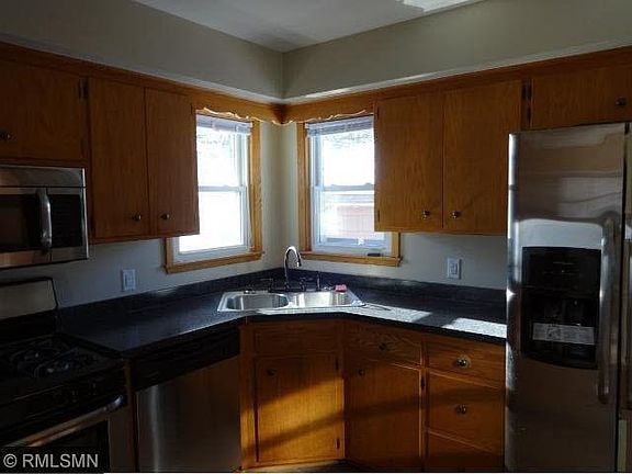 2nd image of 1767 Clarence Street