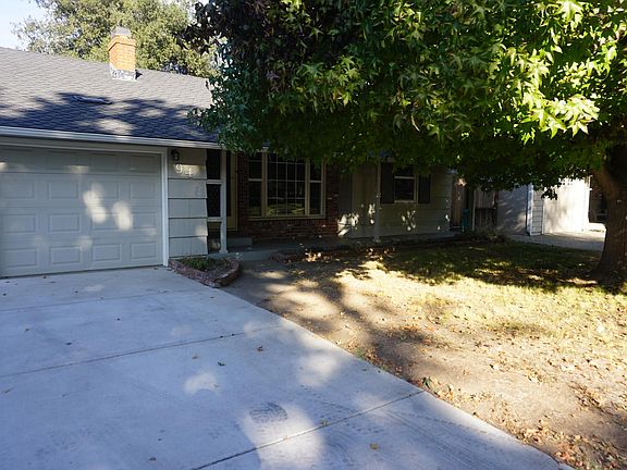 3rd image of 94 Aiken Way