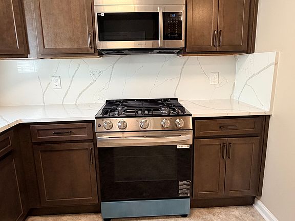 3rd image of 151 E Bettlewood Ave APT A