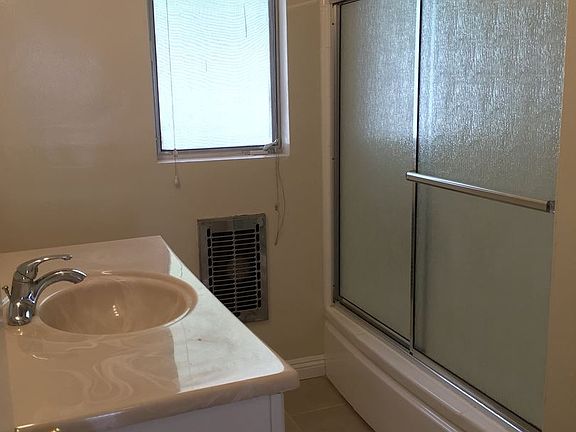5th image of 11617 Gorham Ave APT 9