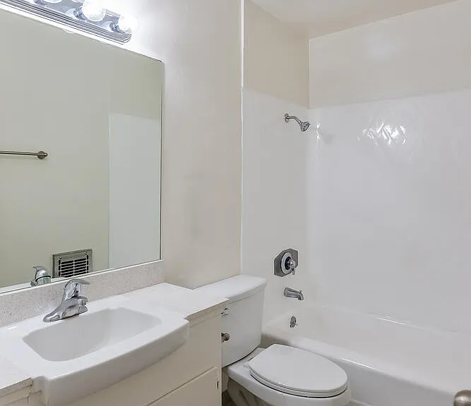 Rose Terrace Apartment Homes — Photo 21