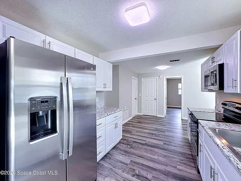 1525 Polaris St — Photo 12