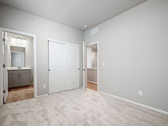 4th image of 7057 N Obsidian Way