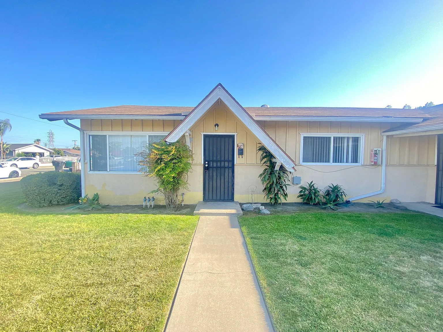 10541 Sycamore Ave — Photo 1
