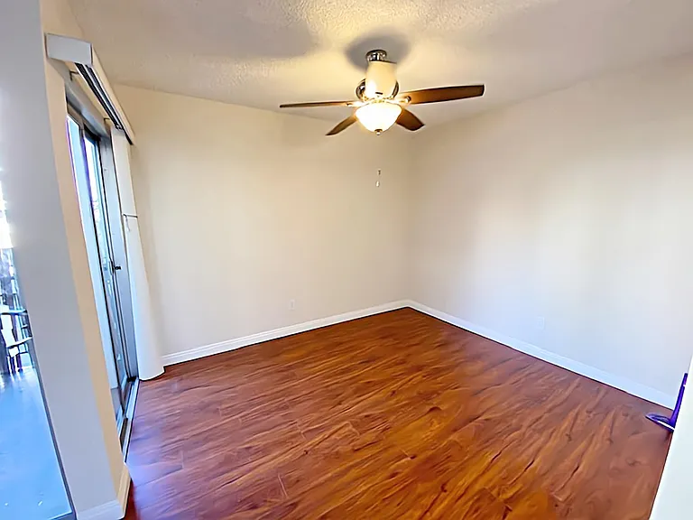 1817 N Fuller Ave #301 — Photo 6