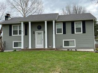 8233 Barth Rd, Lenexa, KS 66227