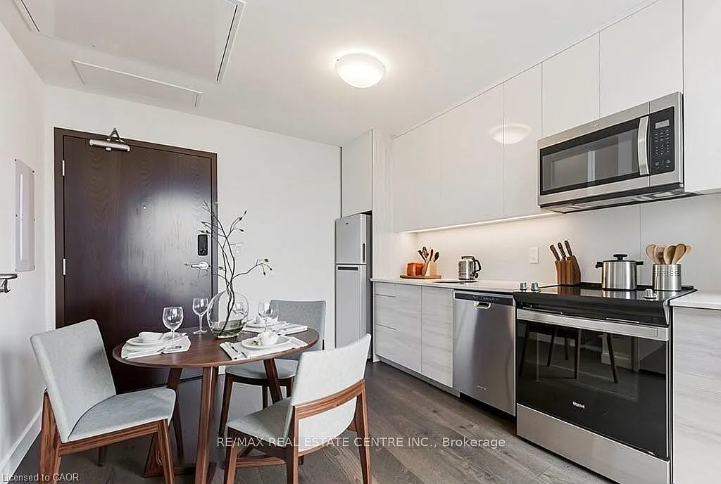 Building Photo - 60 Frederick St #1008