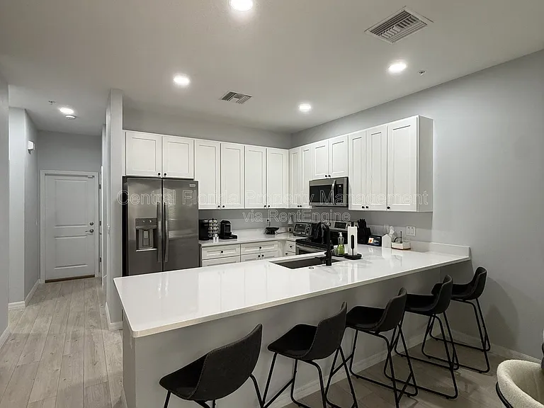 129 Oakman Way #1 — Photo 3