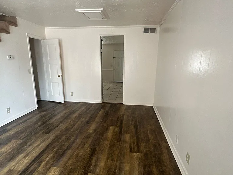Evergreen Townhomes — Photo 19