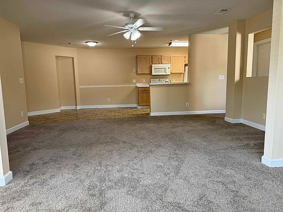 3rd image of 4375 Crepe Myrtle Ct. #E