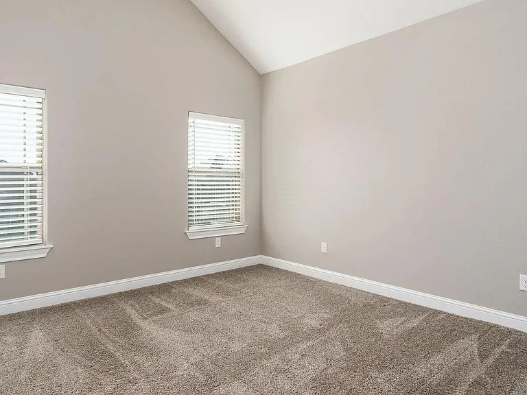 237 Carriage Hills Pkwy — Photo 5