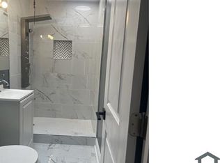 18 W Manheim St, Philadelphia, PA 19144