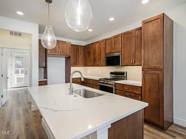 32 Adventure Avenue, Fraser, CO 80442