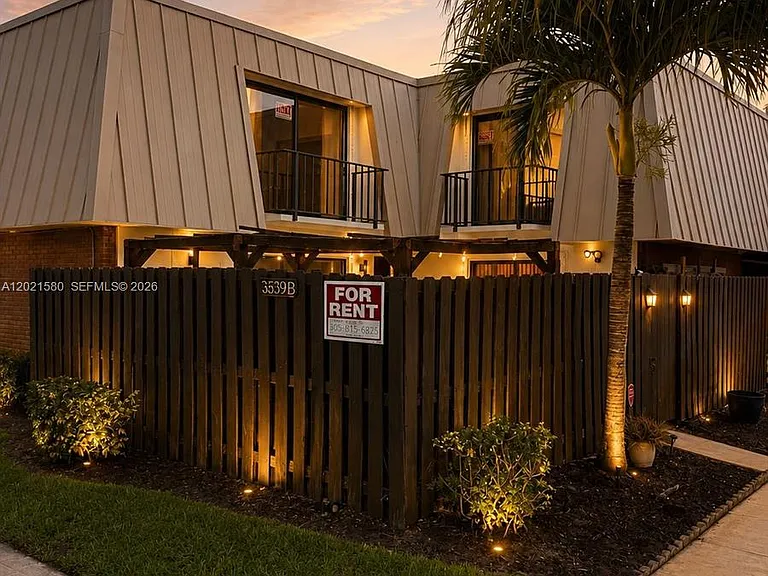 3359 Gardens East Dr #B — Photo 3