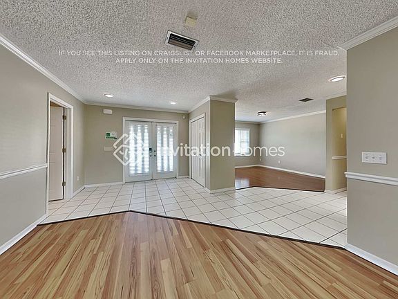 4th image of 9102 Regents Park Dr