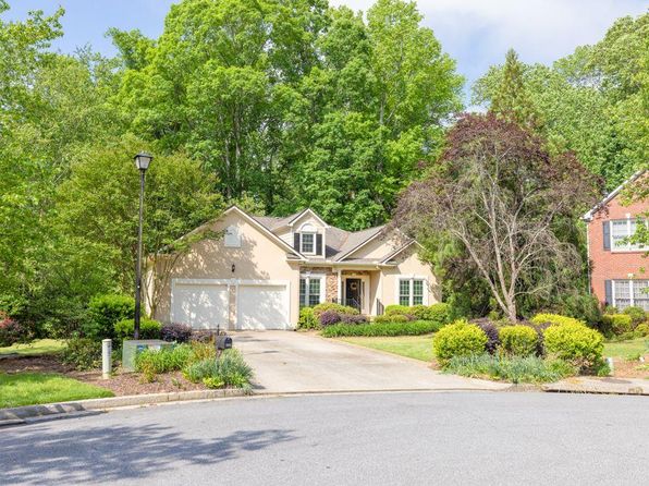 2825 Harbor Cove Ct, Cumming, GA 30041
