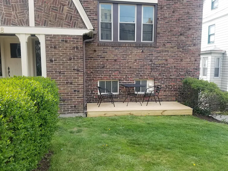 688 Florida Ave — Photo 10