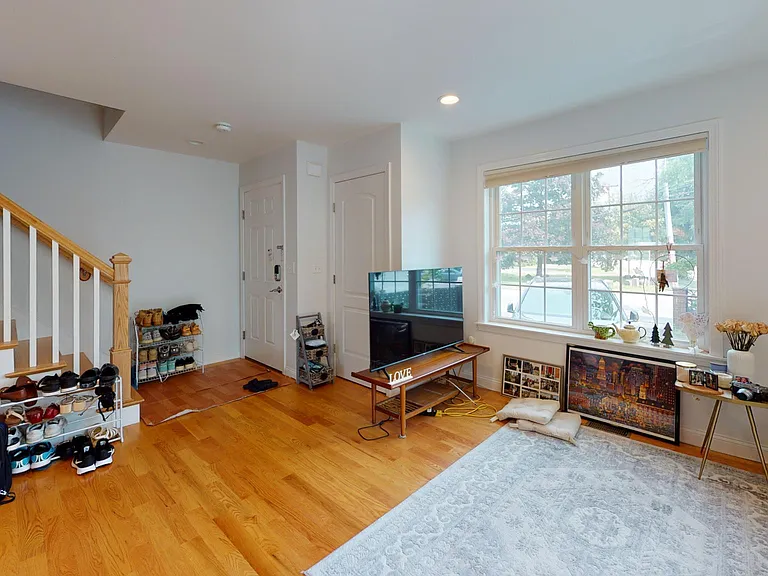 28 Woodruff Ave #28 — Photo 17