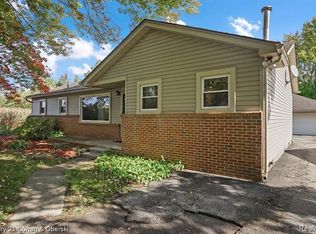 18007 Morton Ave, Belleville, MI 48111